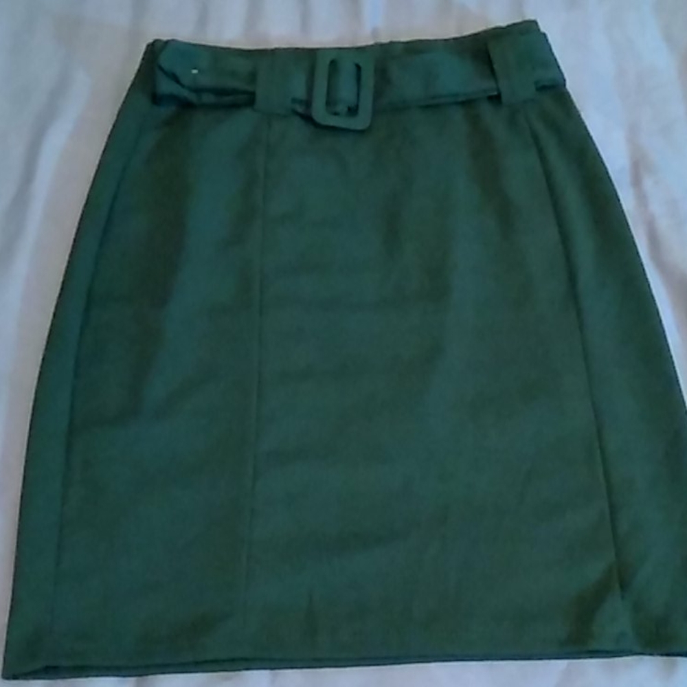 Black knee length skirt with belt